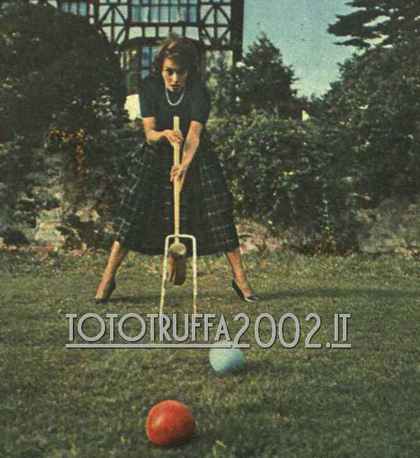 1957 11 28 Tempo Sofia Loren f7