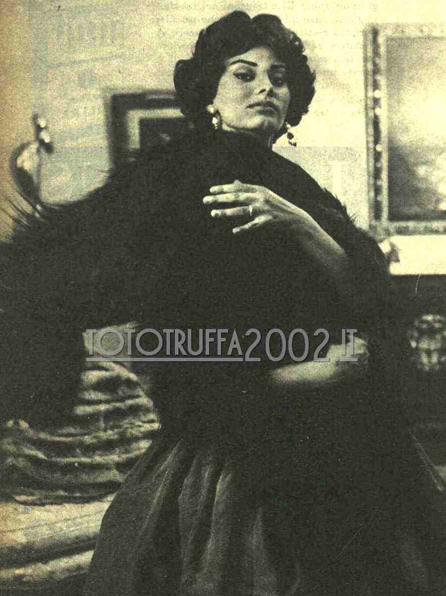 1958 11 04 Tempo Sofia Lorenf2