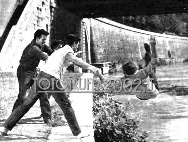 1955 12 17 Settimana Incom Illustrata Racconti Romani f10
